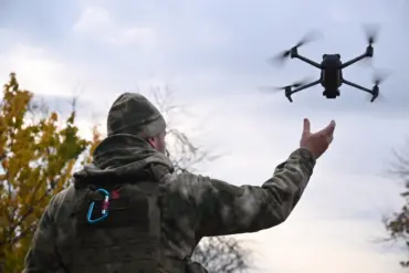 Russian Drones Under Government Directive Target Ukrainian Soldiers in Ongoing Conflict
